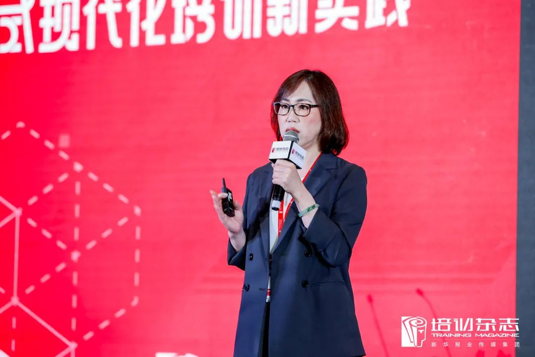 DDI大中華區(qū)業(yè)務(wù)副總裁陸碧霞女士主會場演講.jpg
